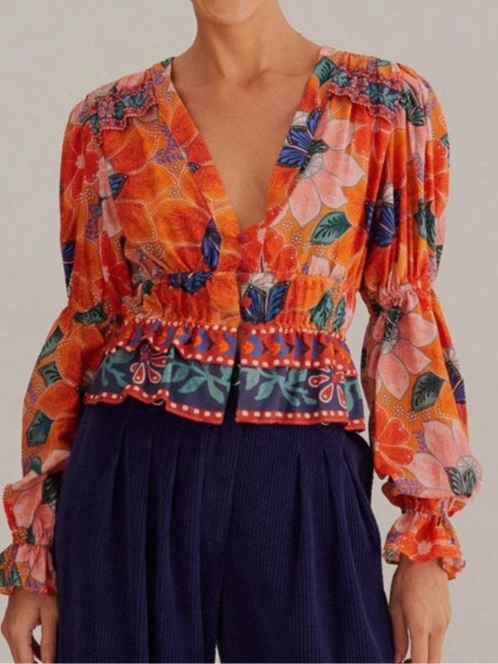 Farm Rio Women’s Size Small V-Neck Blouse - Picture 3 of 7